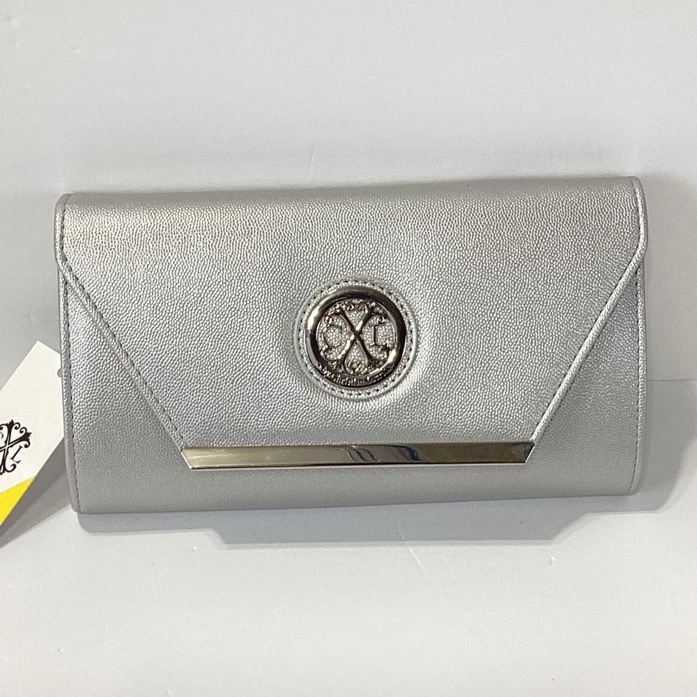 CXL by Christian Lacroix Glam Caviar Clutch with Detachable Chain Silver NWT